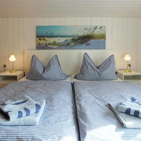 Haus Ingeborg Ferienwohnung 02 * Kühlungsborn